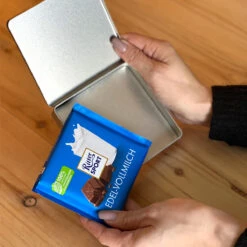Du Bist Ein Geschenk - Ritter Sport 11 Du Bist Ein Geschenk - Ritter Sport -Snack Verkäufe 2024 Geschenkdose Ritter Sport 1 88144