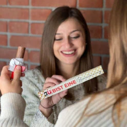 Du Bist Eine Bereicherung - 2er Ferrero Duplo -Snack Verkäufe 2024 Produktshooting Emotionen Eigenprodukte 1200x1200 15 79375