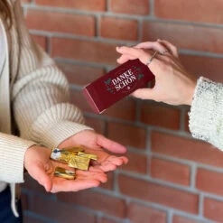 Weihnachtsmarkt To Go - Punsch -Snack Verkäufe 2024 WP12503 Kleines Dankeschon Christmas Lindt 81395