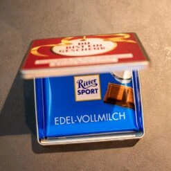 Du Bist Ein Geschenk - Ritter Sport 10 Du Bist Ein Geschenk - Ritter Sport -Snack Verkäufe 2024 WP12975 Du bist ein Geschenk Ritter Sport Dose 4 72283