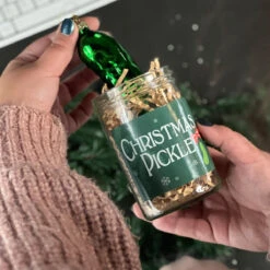 Weihnachtskugel "Christmas Pickle" -Snack Verkäufe 2024 WP13119 Weihnachtskugel Christmas Pickle 2 94722