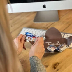 Geschenkpaket "Danke International" - Knoppers Mini -Snack Verkäufe 2024 WP13182 Geschenkpaket Danke Int Knoppers 3 84578