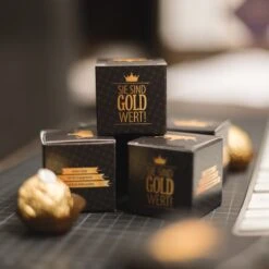 Weihnachts-Set "Sie Sind Gold Wert" 12 Weihnachts-Set "Sie Sind Gold Wert" -Snack Verkäufe 2024 WP13371 VH 95524