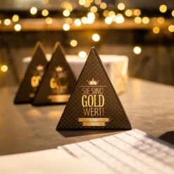 Sie Sind Gold Wert – Lindt Pyramide - Xmas -Snack Verkäufe 2024 WP400 VH 72020