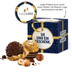 Sie Sind Ein Geschenk - Christmas 3 Sie Sind Ein Geschenk - Christmas -Snack Verkäufe 2024 wuerfel klein BLAU 2 mockup SIE LOGO 98408